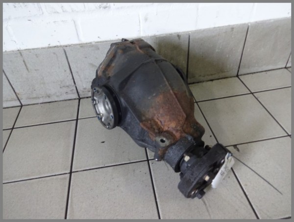 Mercedes Benz MB W203 Differential 2.65 Rear axle 2033505514 131tkm