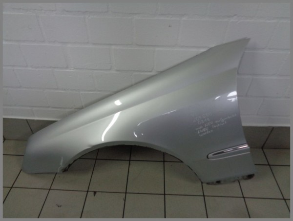 Mercedes Benz MB W209 CLK Kotflügel LINKS 775 Iridiumsilber 2098800318 K19