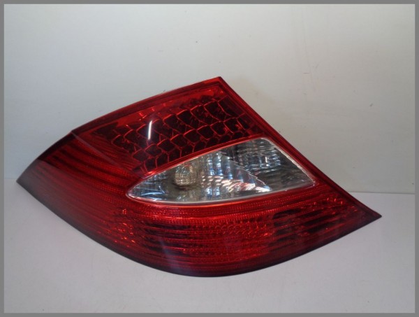 Mercedes Benz W219 CLS taillight taillight LEFT 2198200164 broken original