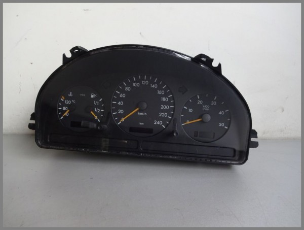 Mercedes Benz MB W163 CDI Tacho Kombiinstrument 1635404011 138TKM Original