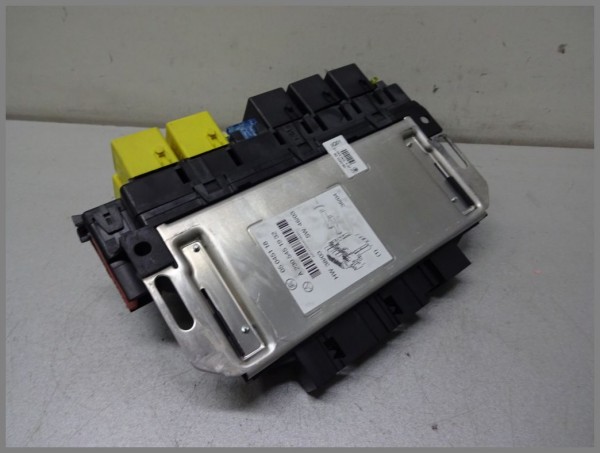 Mercedes Benz R230 SAM control unit 2305451932 Fuse box original