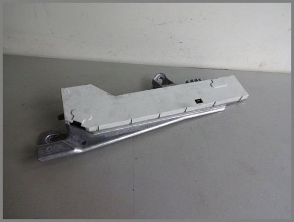 Mercedes Benz MB W211 E-Class Antenna Amplifier 2118200089