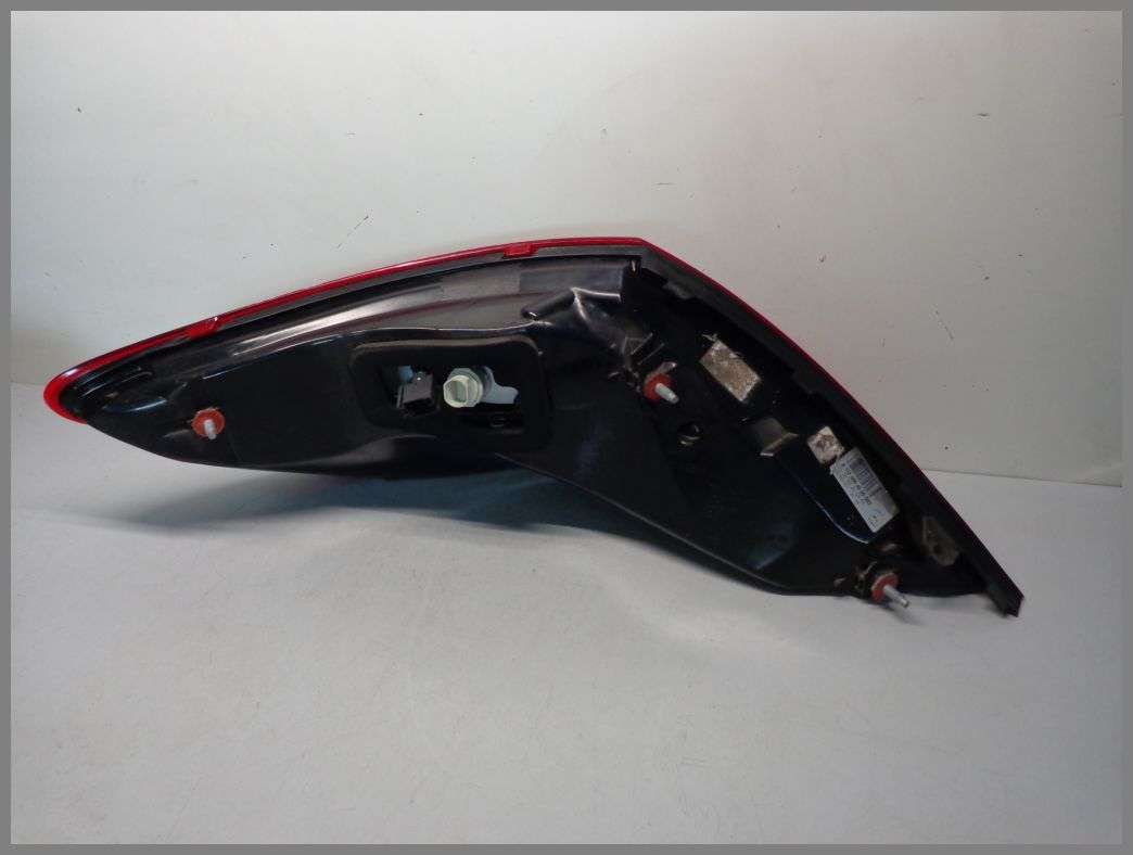 Mercedes Benz R172 SLK tail light taillight right 1729064000