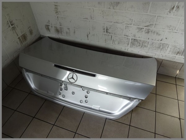 Mercedes Benz W211 sedan tailgate 775 iridium silver flap K07 2117500375