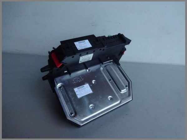 Mercedes Benz W216 control unit relay box SAM front 2215403150 2215402862 original