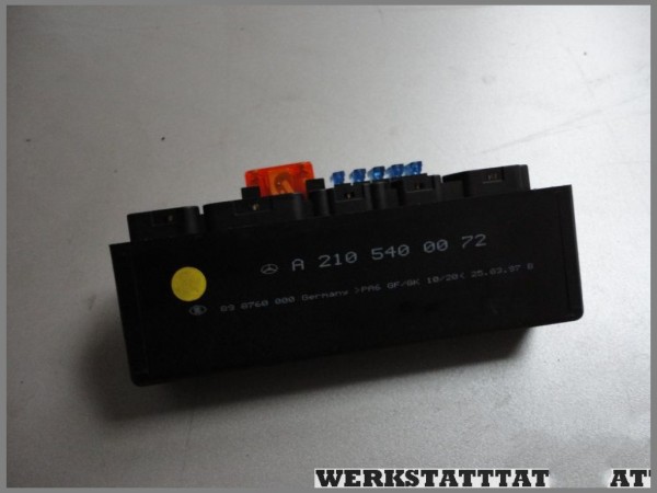 Mercedes Benz E-Class W210 fuse box relay box 2105400072 control unit