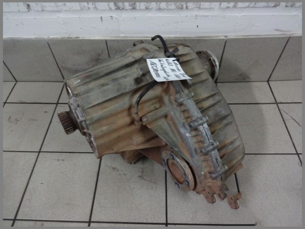 Mercedes Benz W163 Transfer Case Transmission Center 1632800800 128tkm