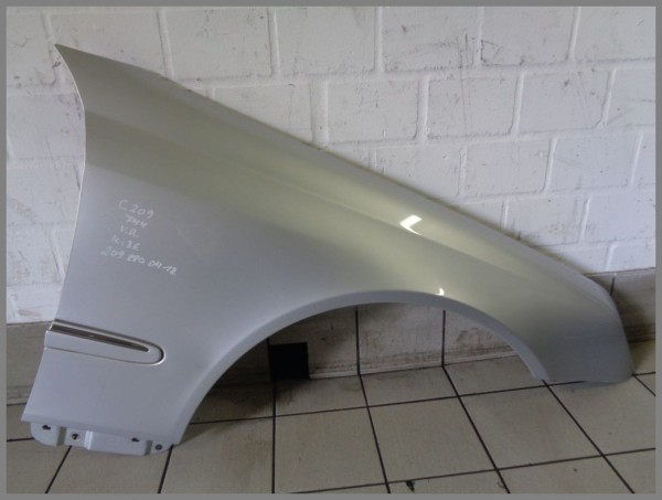 Mercedes Benz W209 CLK-Class fender RIGHT 744 silver 2098800418 K36