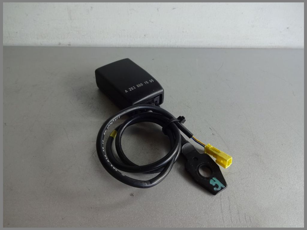 Mercedes Benz W209 Clk Klasse Gurtschloss Schloss Vorne Links Rechts 2038601569 Benzshop De