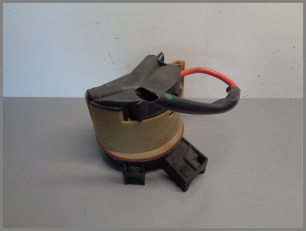 Mercedes R230 fuse box 2305470210 fuse box original power distributor