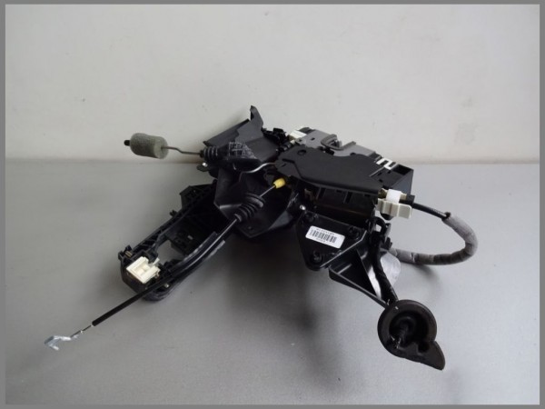 Mercedes Benz MB W204 C-Klasse Türschloss Tür Schloss Vorne RECHTS 2047200635