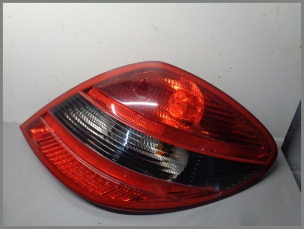 Mercedes R171 SLK-Class rear light tail light RIGHT 1718200664 original -DAMAGED-