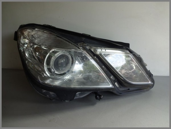 Mercedes Benz W212 Headlight Right BI-Xenon Headlight 2128205861 Original