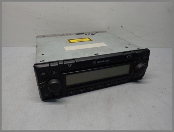 Mercedes R129 W210 Navigations Radio APS 30 2088202026 CD Navi Audio 30 BE4715