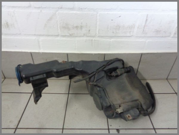 Mercedes Benz W204 C-Klasse Wischwasserbehälter 2048600760 Wasserbehälter Original