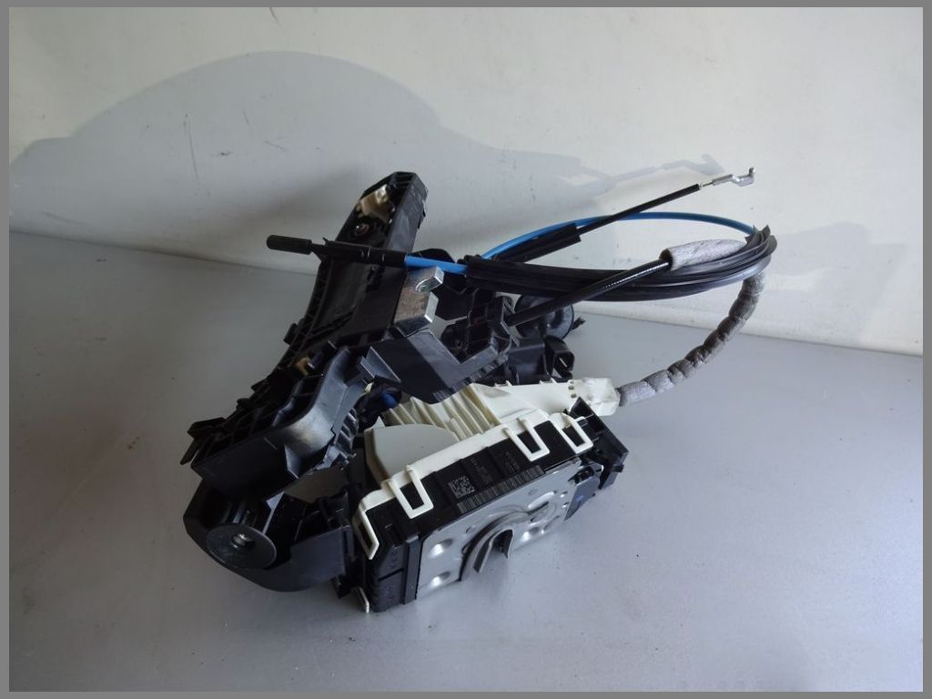 STELLMOTOR TÜRSCHLOSS HINTEN MERCEDES KLASA C W204 2007-,KLASA E W212 2009 Rechts 2047304035 5902048171108