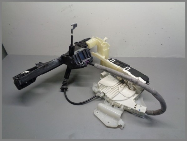 Mercedes Benz MB W204 W212 W207 door lock Front Left 2047202535 Original RHD