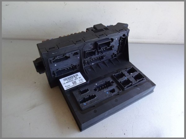 Mercedes Benz W211 E-Class SAM control unit 2115457401 TEMIC original