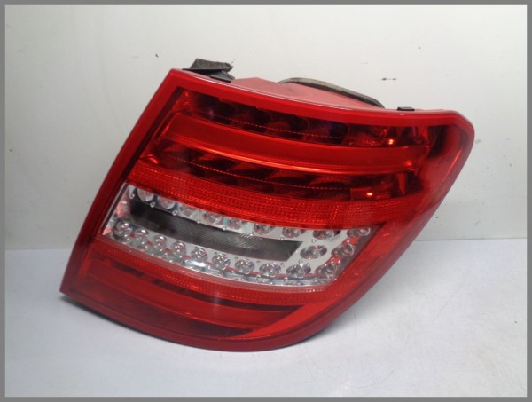 Mercedes W204 KOMBI Rückleuchte Rücklicht RECHTS 2048206564 Original LED