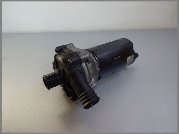 Mercedes Benz R230 55 AMG auxiliary water pump 0005000186 Bosch 0392022003 Original