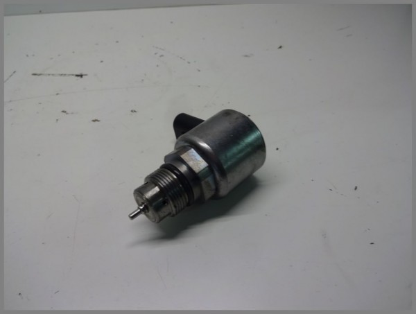 Mercedes Benz MB W212 E-Class Rail Pressure Sensor 9307Z522A Original