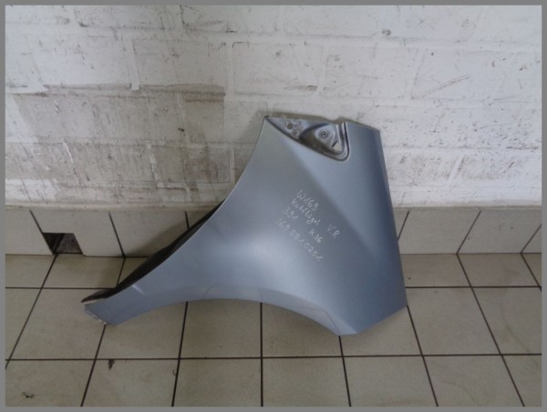 Mercedes Benz W169 Fender Front Right 391 Horizon Blue 1698810201 K36