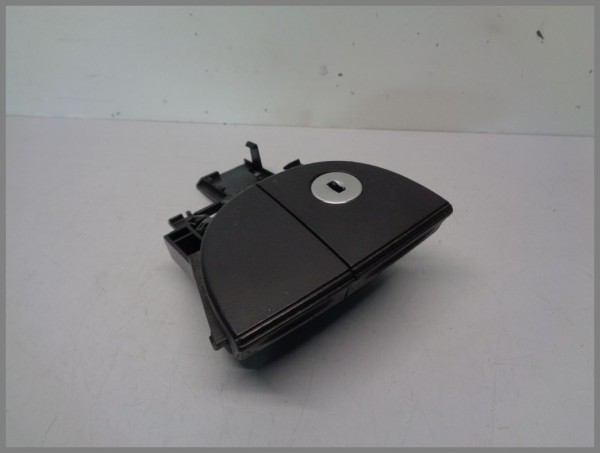 Mercedes Benz W209 CLK Mittelarmlehne Verschluss Schloss Schalter 2096800684