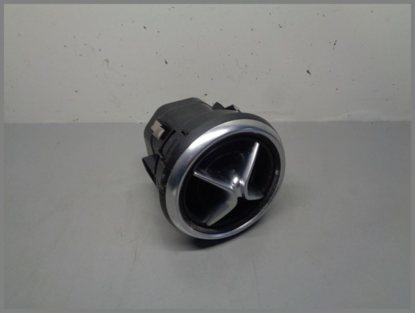 Mercedes W176 Air Nozzle Ventilation Panel Ventilation Nozzle 1768300754 Original