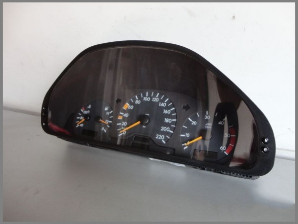 Mercedes Benz W202 Tacho VDO Kombiinstrument 2024401011 Q06 220CDI Diesel