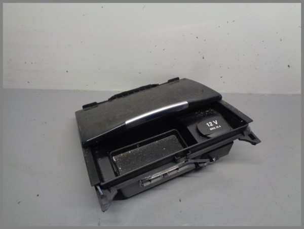 Mercedes W218 CLS Aschenbecher 2186800750 Konsole 12V Steckdose Original