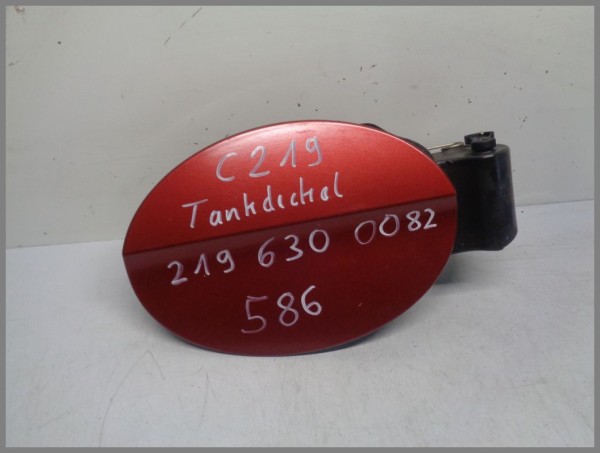 Mercedes Benz W219 CLS Tankdeckel Tankklappe 2196300082 586 Rot