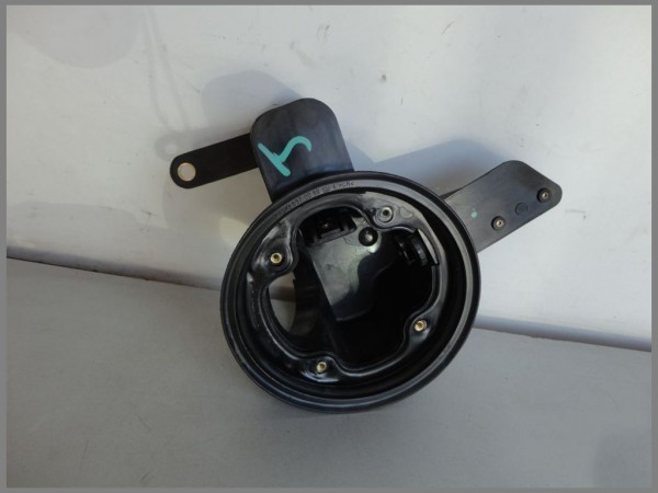Mercedes Benz W163 ML ML400 CDI Tankdeckelmulde Mulde Einfüllstutzen 1636300167