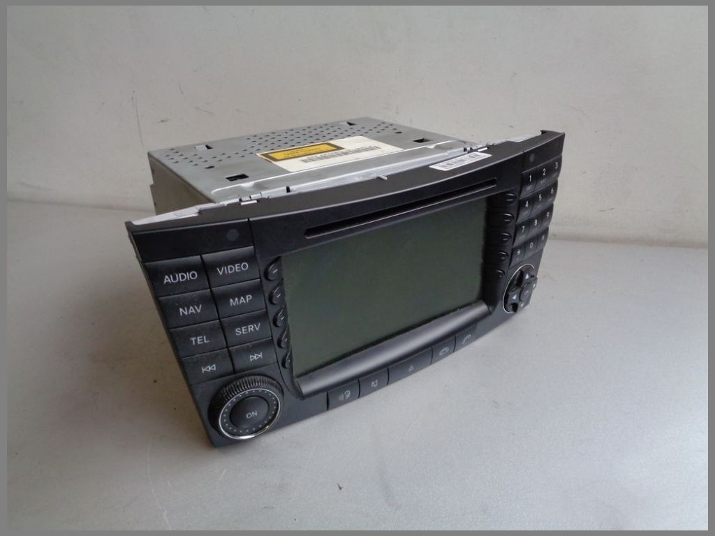 Mercedes Benz W211 APS NTG1 Comand Radio BE7039 2118204197