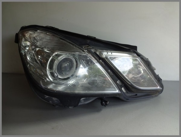 Mercedes Benz W212 Scheinwerfer Rechts BI-Xenon Kurvenlicht 2128201039 Original - defekt -