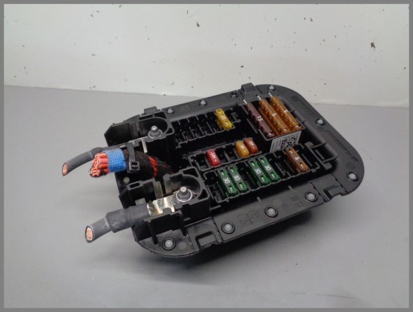 Mercedes W205 Fuse Box 2225403150 Original Power Distribution Unit