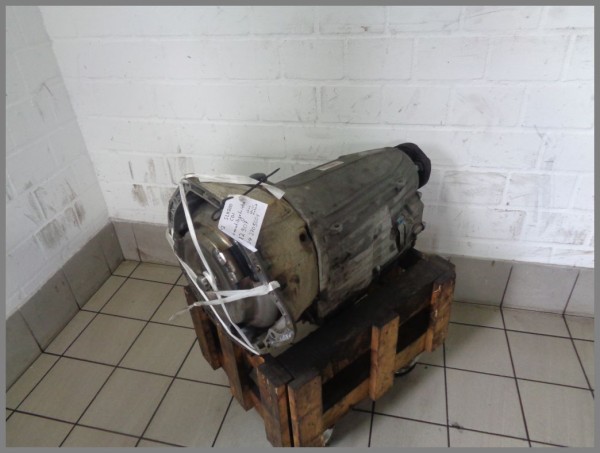 Mercedes Benz W204 R172 automatic transmission 722997 102tkm 2042705601