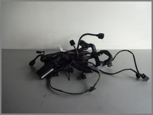 Mercedes Benz W204 C-Class Engine wire harness 2711504233 Original