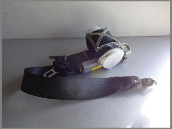 Mercedes Benz MB W204 C-Class Seat Belt Front RIGHT 2048609885 / 9C94