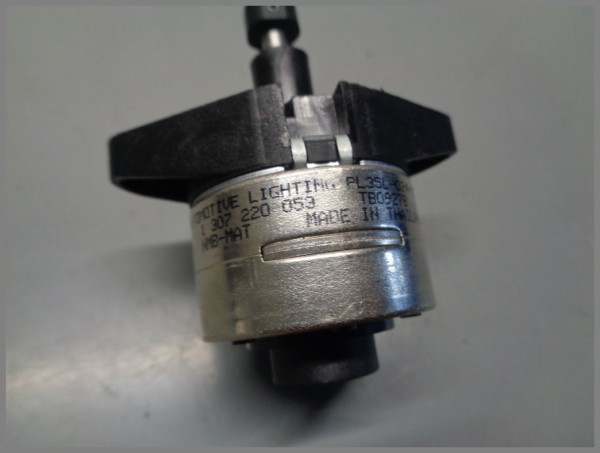 Mercedes W218 W205 Stellmotor für Scheinwerfer 1307220035 Original
