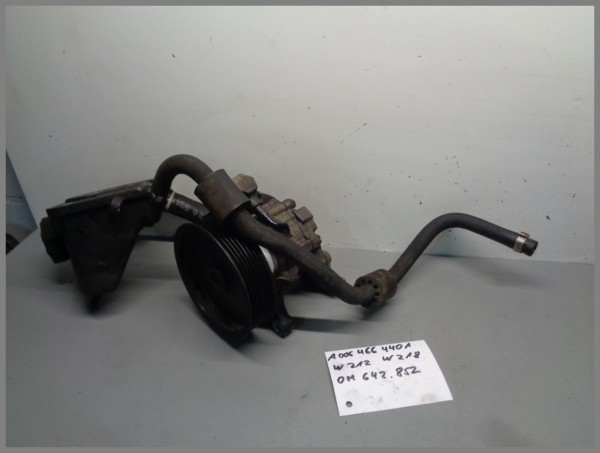 Mercedes W212 V6 350 CDI Servopumpe 0064664401 Original OM642 Pumpe