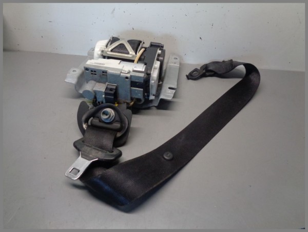 Mercedes Benz MB W251 R-Class Seat Belt Front RIGHT 2518605385 9C94 Black