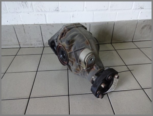 Mercedes Benz W204 CDI Differential 147tkm 2,47 rear axel gearbox 2043501314