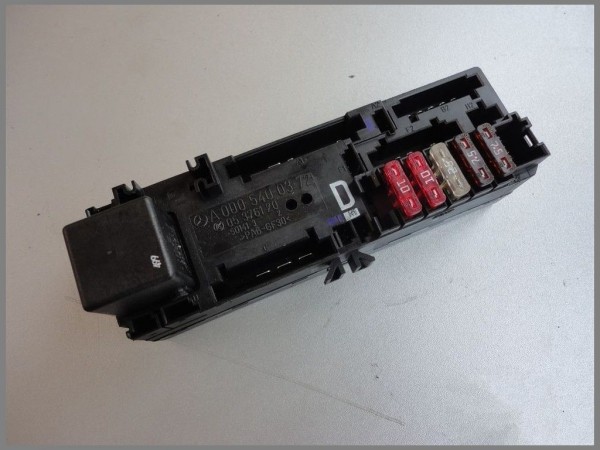 Mercedes Benz W202 C-Class W210 E-Class Fuse Box Relay Box 0005400372