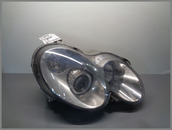 Mercedes Benz W209 Xenon Headlight Right 2098203861 2003 year -damaged-