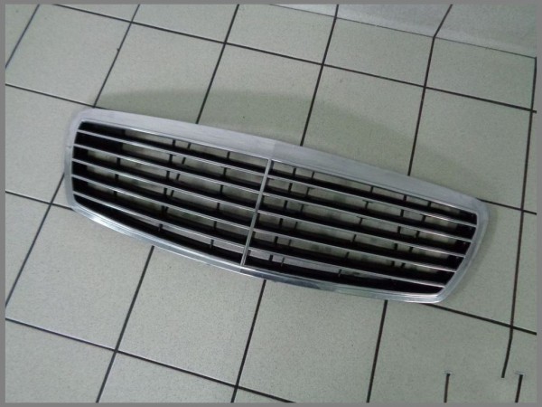Mercedes Benz W211 Frontgrill Kühlergrill Grill AVANTGARDE 2118800583 Original