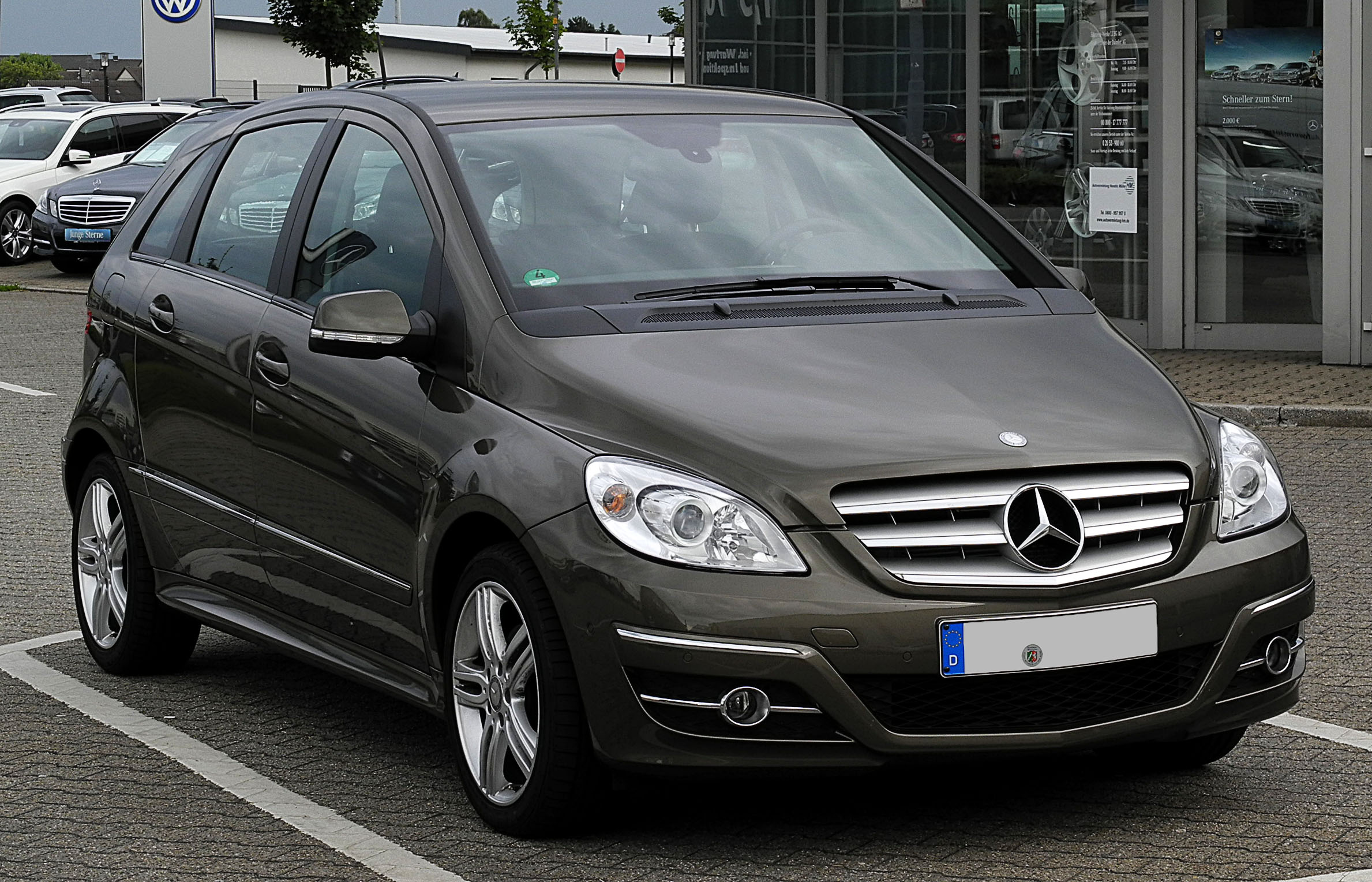 Mercedes b w245. Mercedes-Benz w245. Мерседес-Бенц b 180. Мерседес b class w245. Mercedes Benz b class 2005.