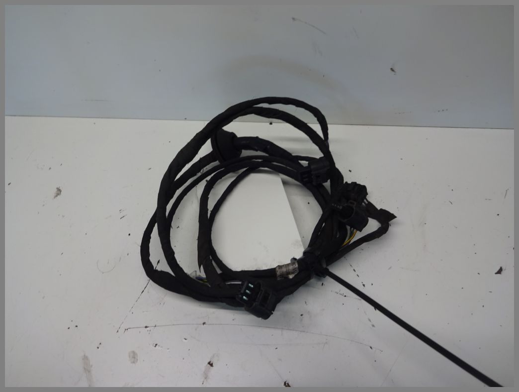 NEW GENUINE MERCEDES C CLASS W204 REAR BUMPER PDC WIRING LOOM
