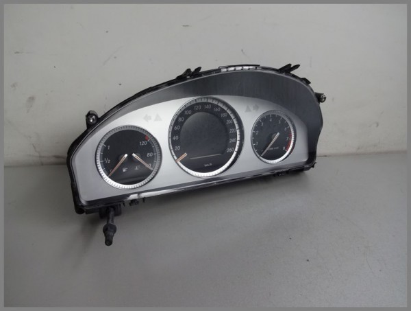Mercedes Benz MB W204 Tacho Instrument cluster 2045403748 Original Siemens VDO