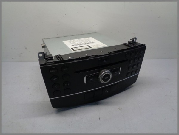 Mercedes Benz W204 C-Klasse CD Player Radio 2049008205 Original S204