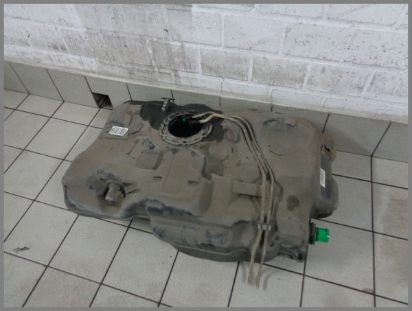 Mercedes W246 CDI Fuel Tank 2464703301 Diesel Tank Original